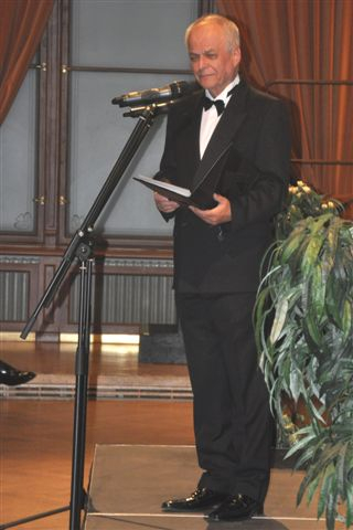 koncert moderoval  Alfréd Strejček