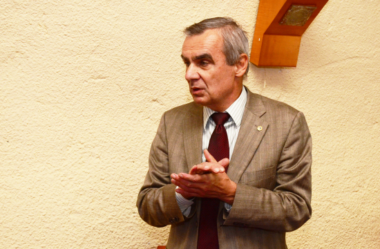 ... s pohybem semitského obchodníka.